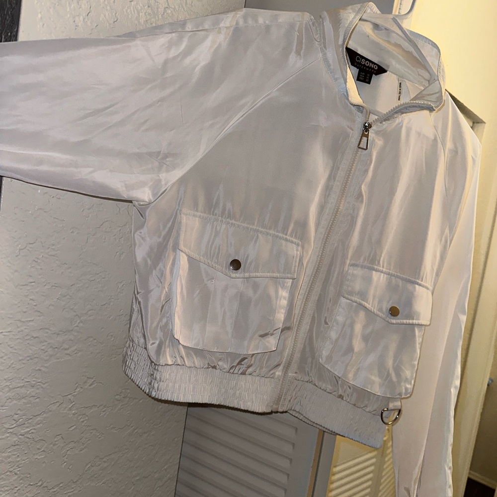 Women crop wind breaker jacket